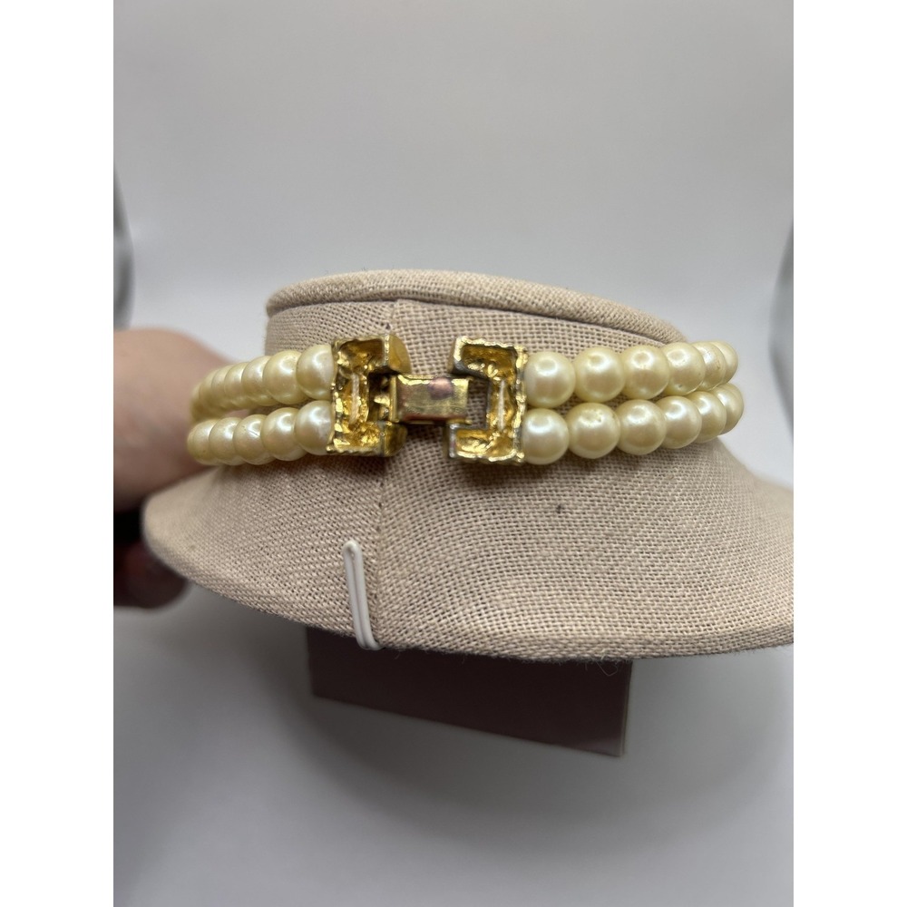 White Faux Pearl Beaded Choker Necklace Panther Heads Gold Tone 15in Statement - Picture 4 of 5